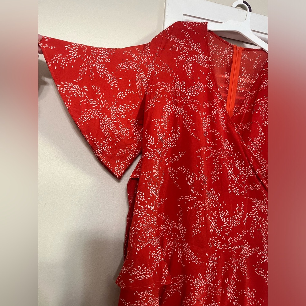 Romper - Picture 3 of 4